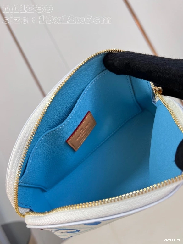 WIS Cosmétique Pochette Louis PM Vuitton 0307